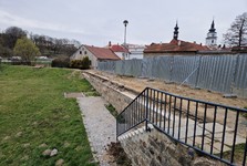 Náplavku u Balinky ve Velkém Meziříčí oživí pobytové schodiště Náplavku u Balinky ve Velkém Meziříčí oživí pobytové schodiště